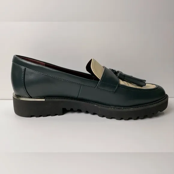 Franco Sarto Carolynn Tassel Loafer Dark Green and Cream Size 9.5